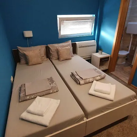 Oldbrick Pub 宾馆 *