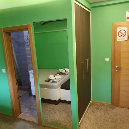 Oldbrick Pub 松博尔