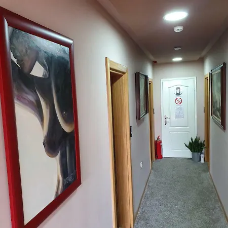 宾馆 Oldbrick Pub *